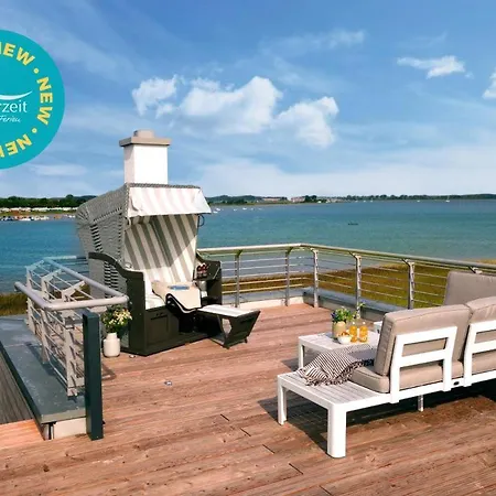 Meerliebe: Wasserblick, Terassen Mit Loungemoebeln, Kamin, Strandkorb Holiday home Kappeln