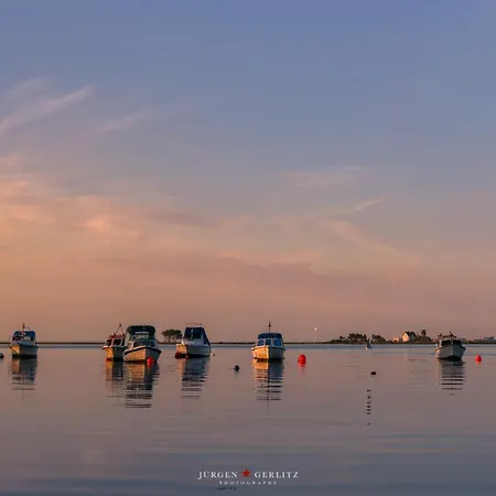 Holiday home Meerliebe: Wasserblick, Terassen Mit Loungemoebeln, Kamin, Strandkorb Kappeln