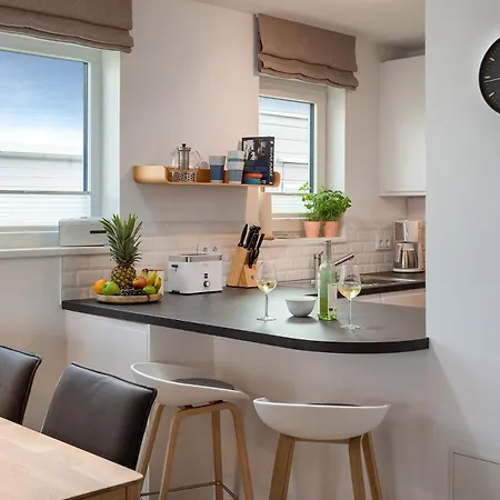 Meerliebe: Wasserblick, Terassen Mit Loungemoebeln, Kamin, Strandkorb * Kappeln